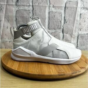 Puma Women Fierce Strap Swan Sneaker, White/Gray Size 7 EU 37.5